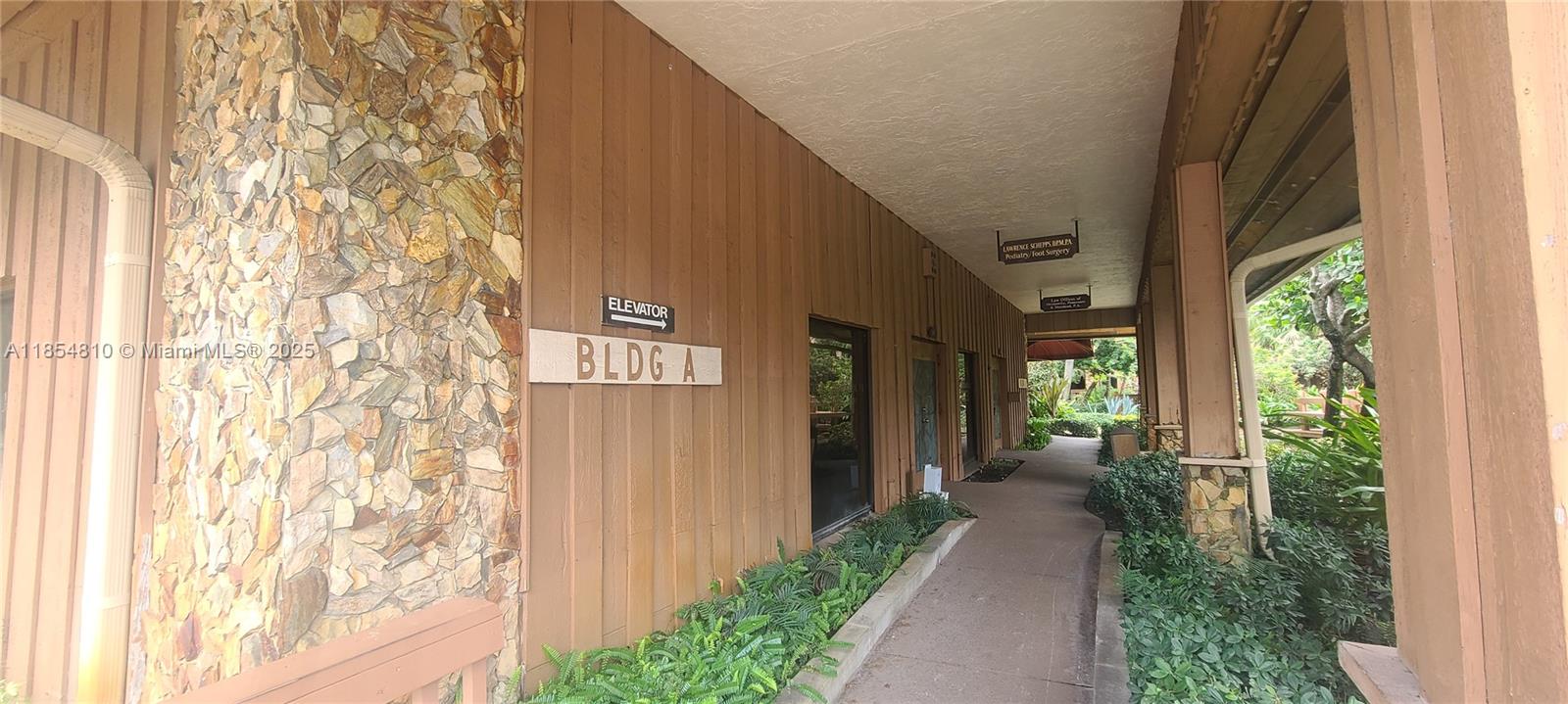 See details 10 & 101 / sq. ft. $ 2025-08-07 0 Photo