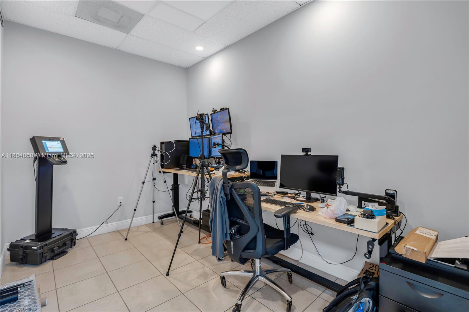 See details 438890 / sq. ft. $ 2025-08-07 0 Photo