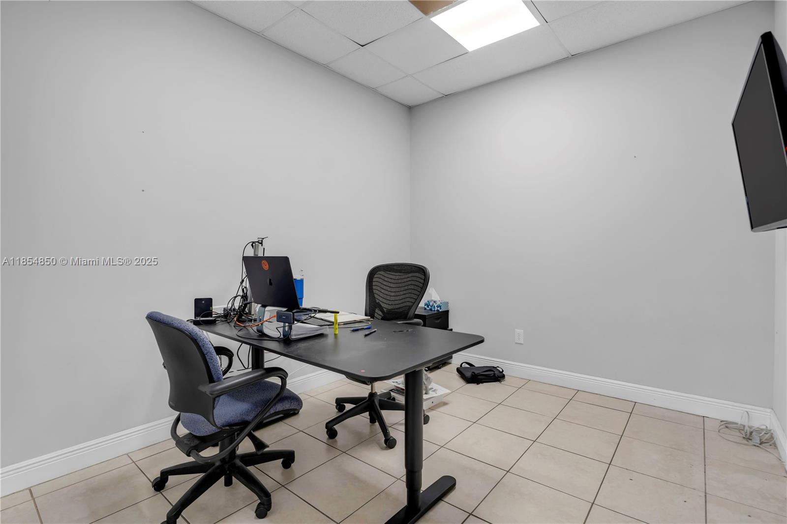 See details 438890 / sq. ft. $ 2025-08-07 0 Photo