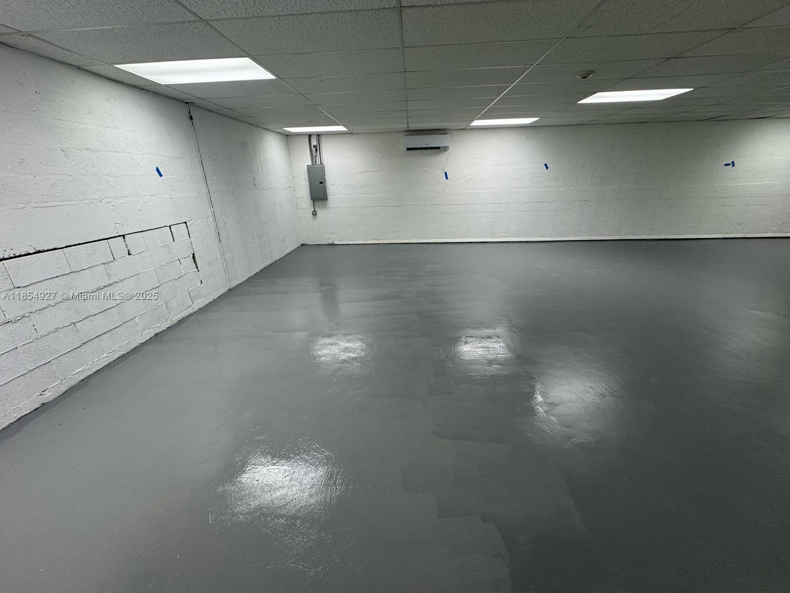 See details / sq. ft. $ 2025-08-07 0 Photo