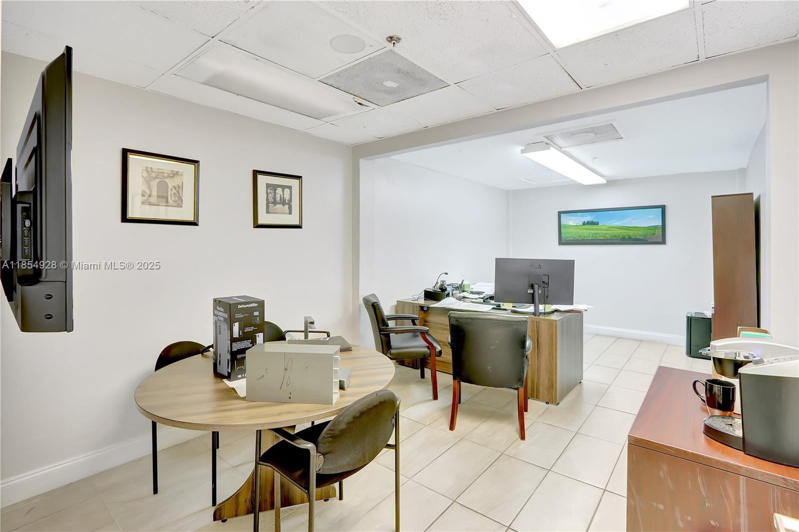 See details / sq. ft. $ 2025-08-07 0 Photo