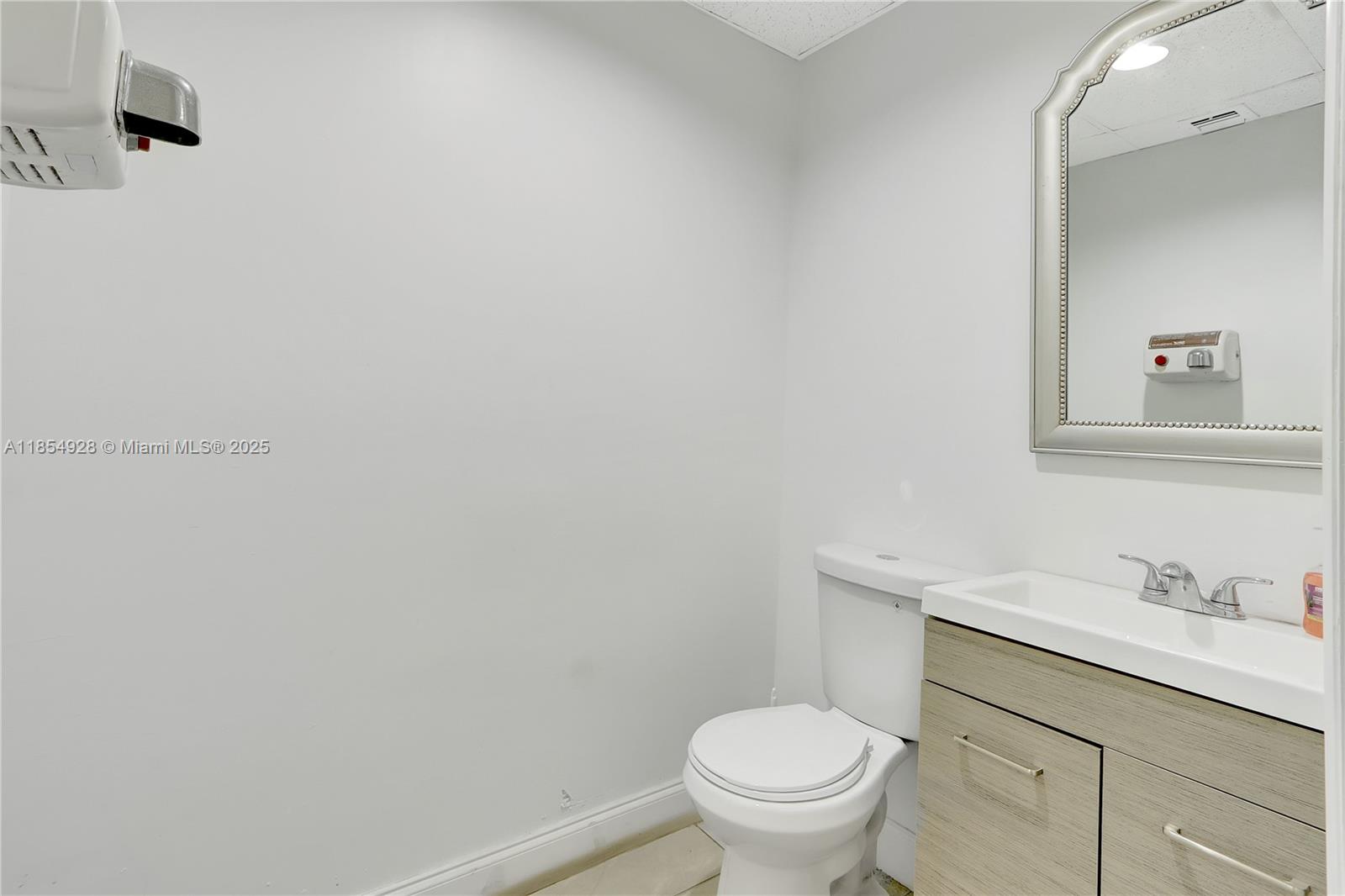 See details / sq. ft. $ 2025-08-07 0 Photo