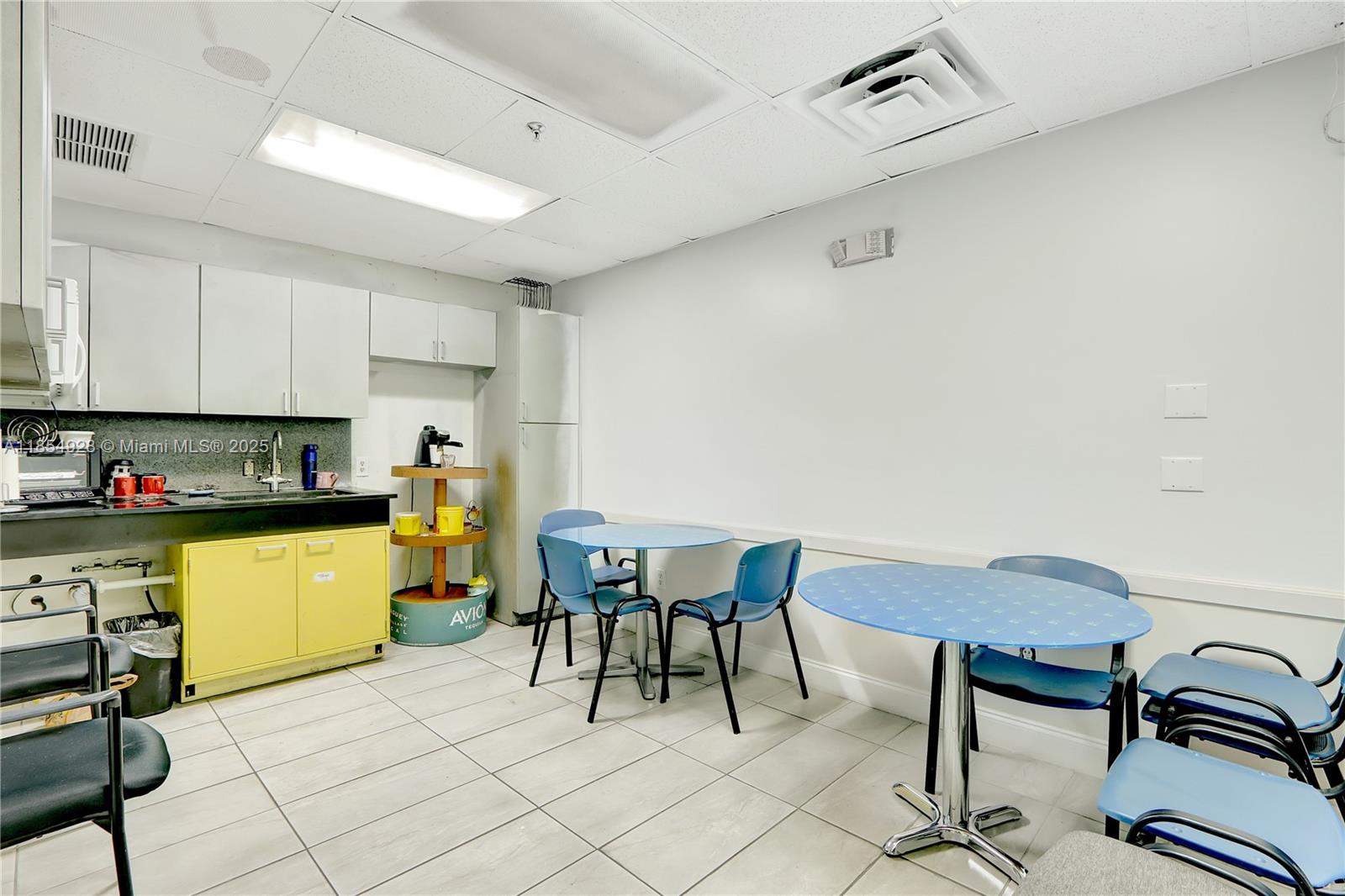 See details / sq. ft. $ 2025-08-07 0 Photo