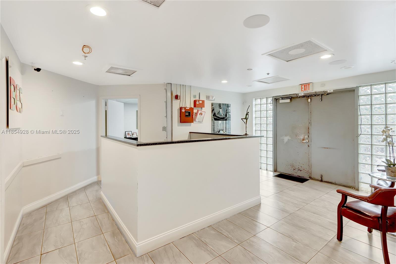 See details / sq. ft. $ 2025-08-07 0 Photo