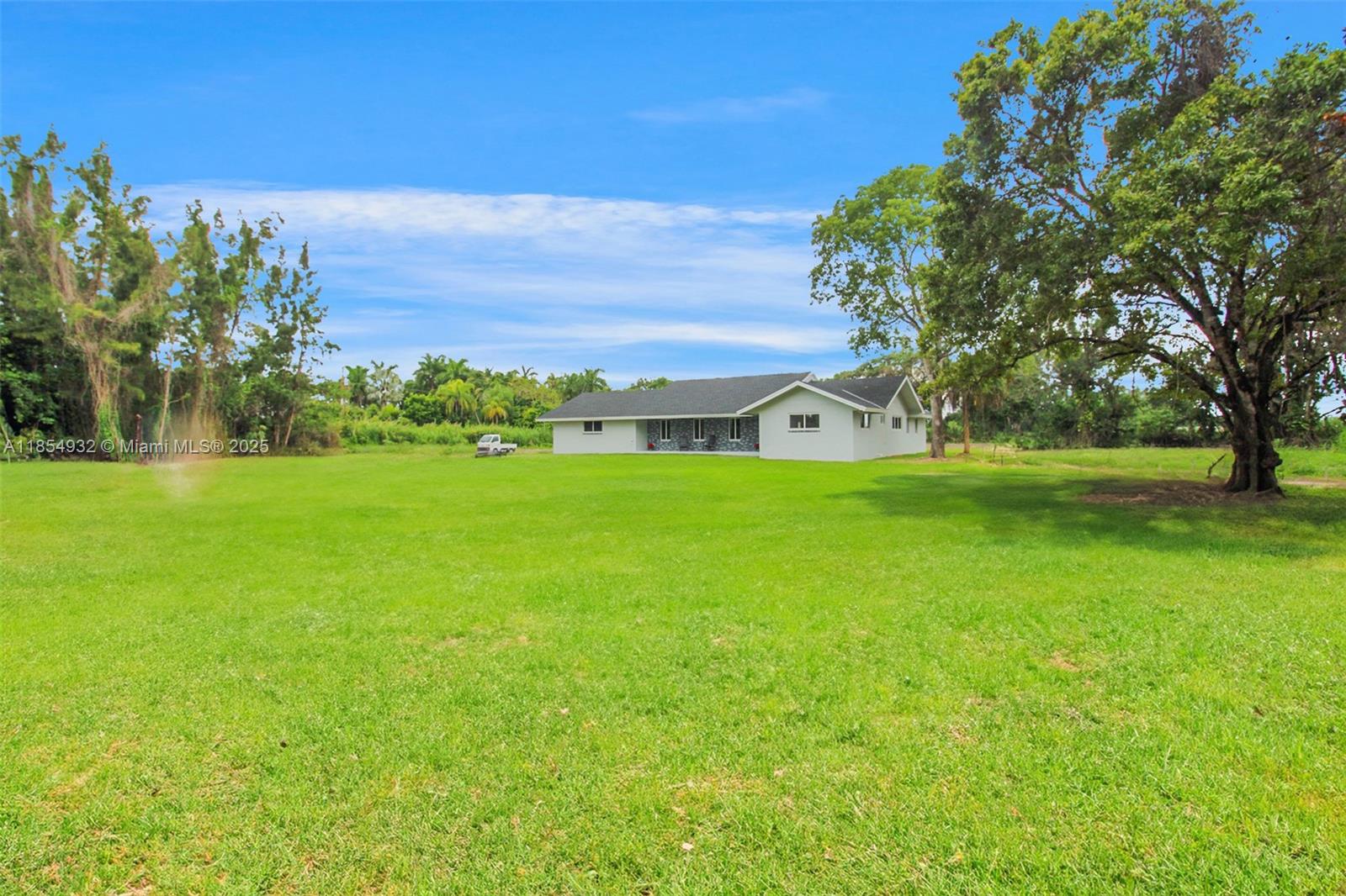See details / sq. ft. $ 2025-08-07 0 Photo