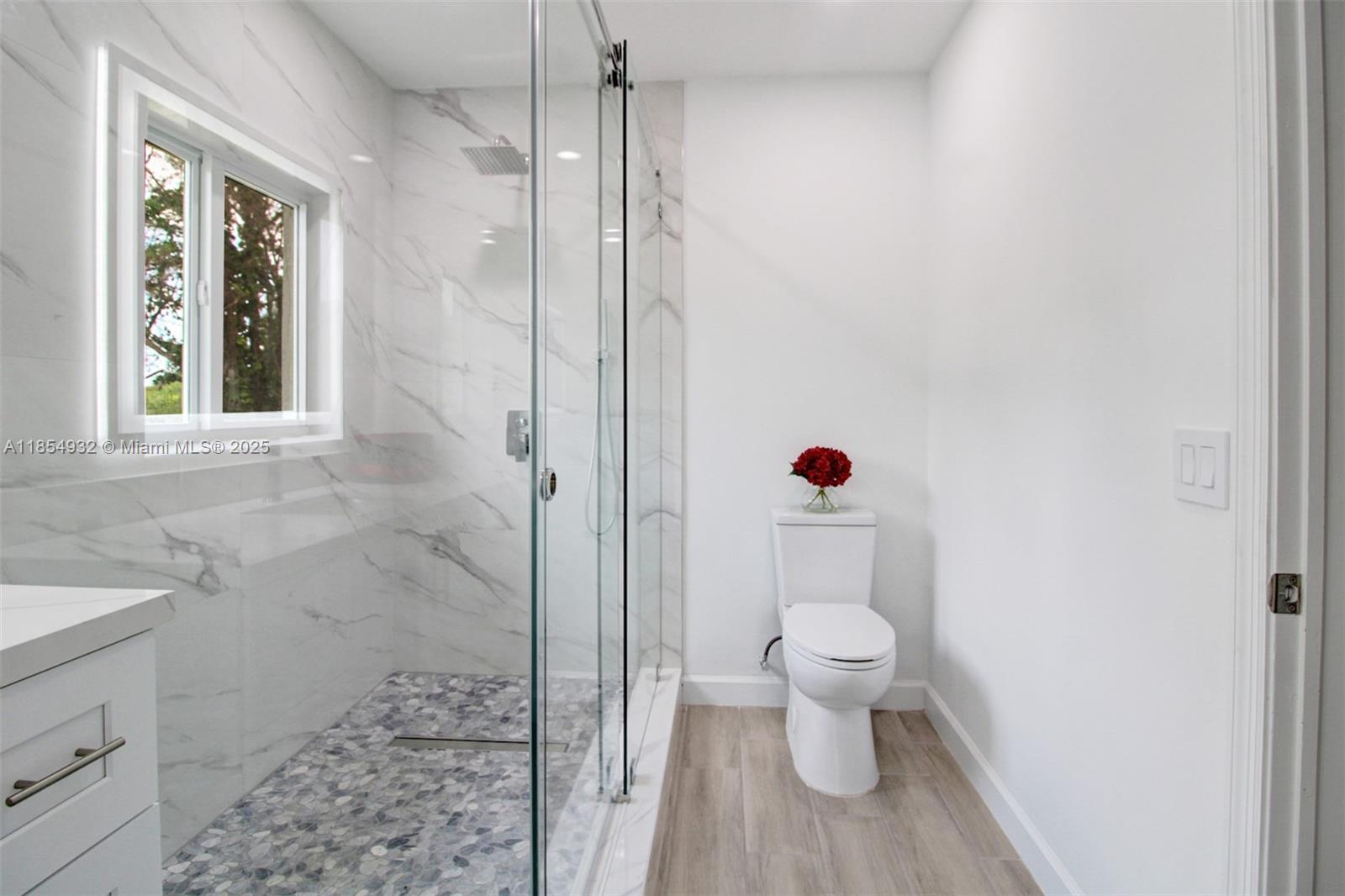 See details / sq. ft. $ 2025-08-07 0 Photo