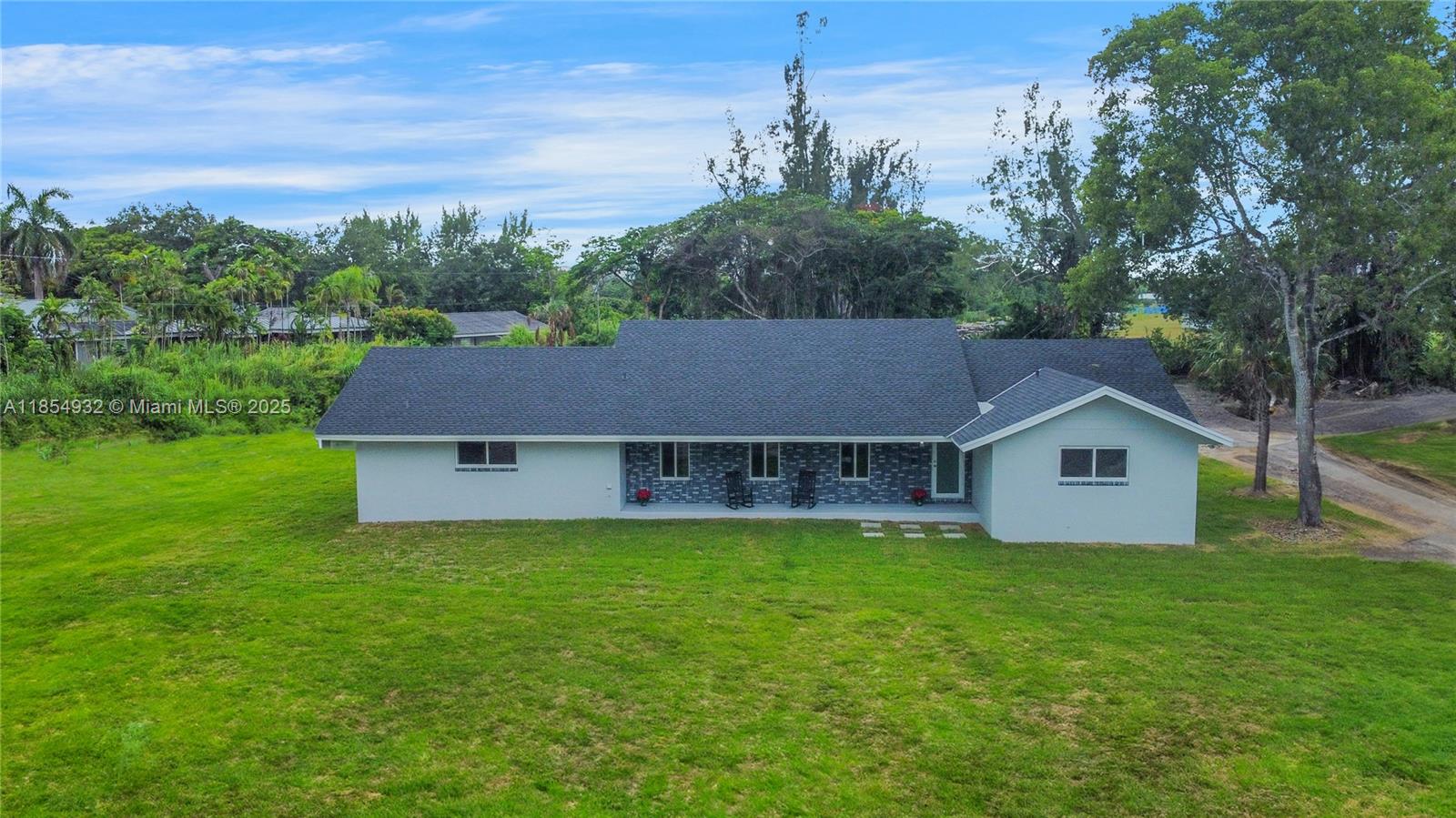 See details / sq. ft. $ 2025-08-07 0 Photo