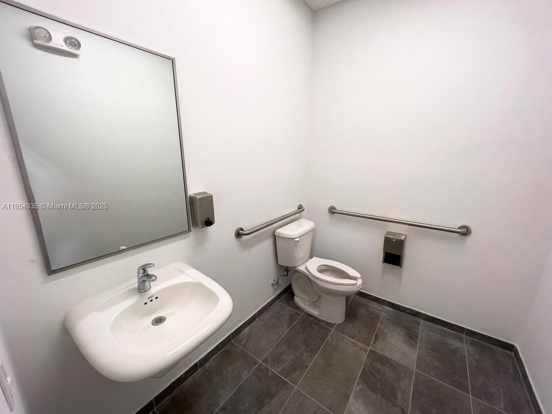 See details 157 / sq. ft. $ 2025-08-07 0 Photo