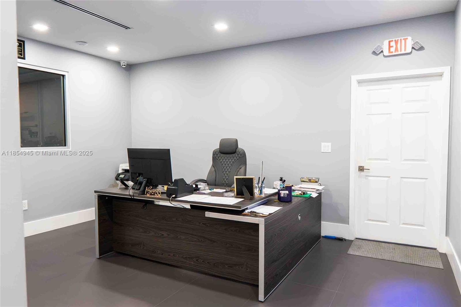   /   sq. ft. $ 2025-08-07 0 Photo