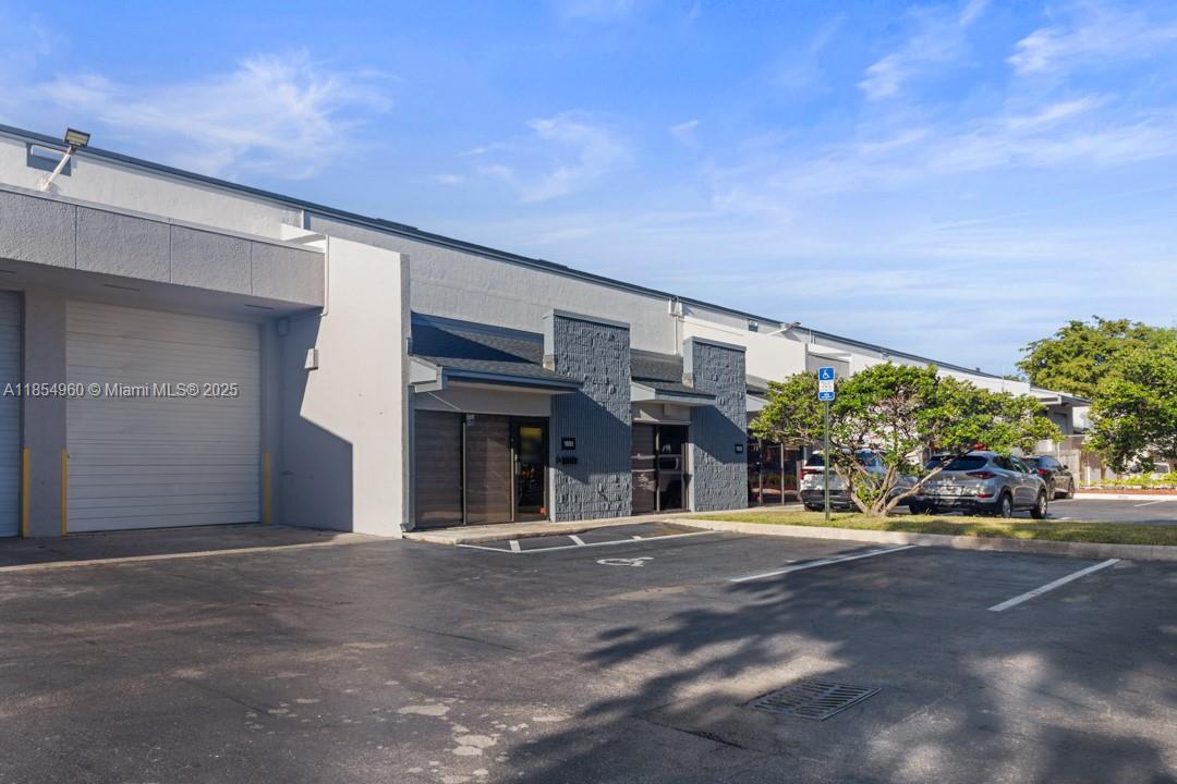 Ver detalles / sq. ft. $ 2025-08-22 0 foto