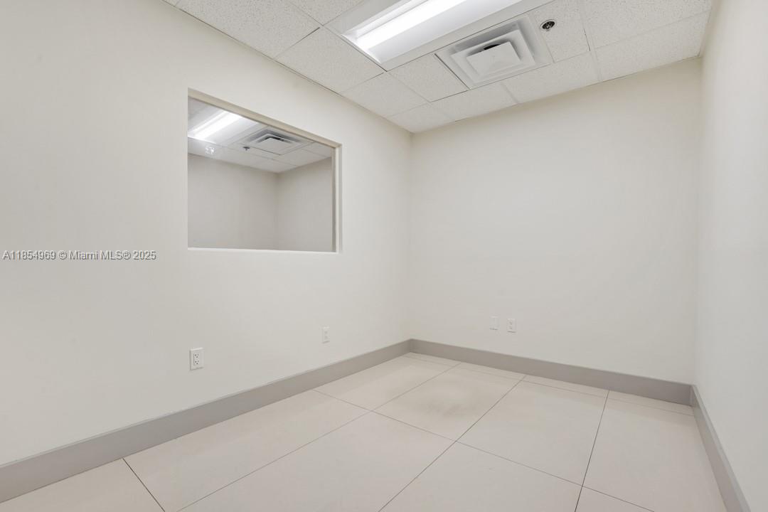 See details 2051 / sq. ft. $ 2025-08-22 0 Photo