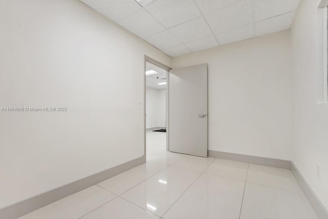 See details 2051 / sq. ft. $ 2025-08-22 0 Photo
