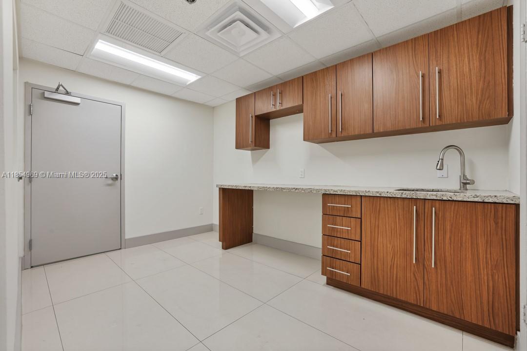 See details 2051 / sq. ft. $ 2025-08-22 0 Photo