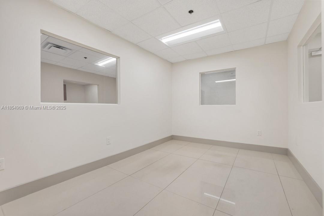 See details 2051 / sq. ft. $ 2025-08-22 0 Photo