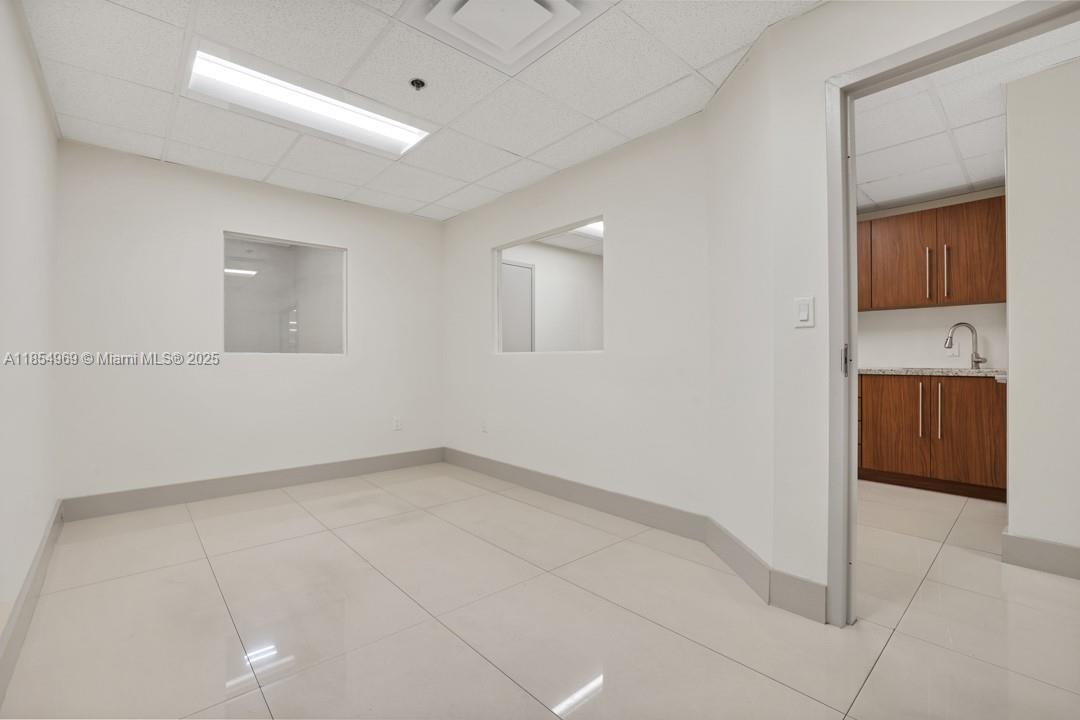 See details 2051 / sq. ft. $ 2025-08-22 0 Photo