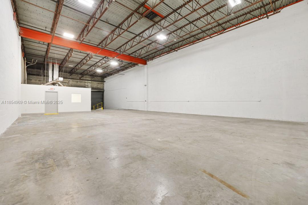 See details 2051 / sq. ft. $ 2025-08-22 0 Photo