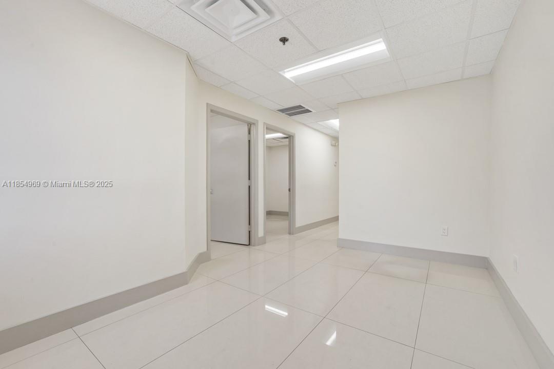 See details 2051 / sq. ft. $ 2025-08-22 0 Photo