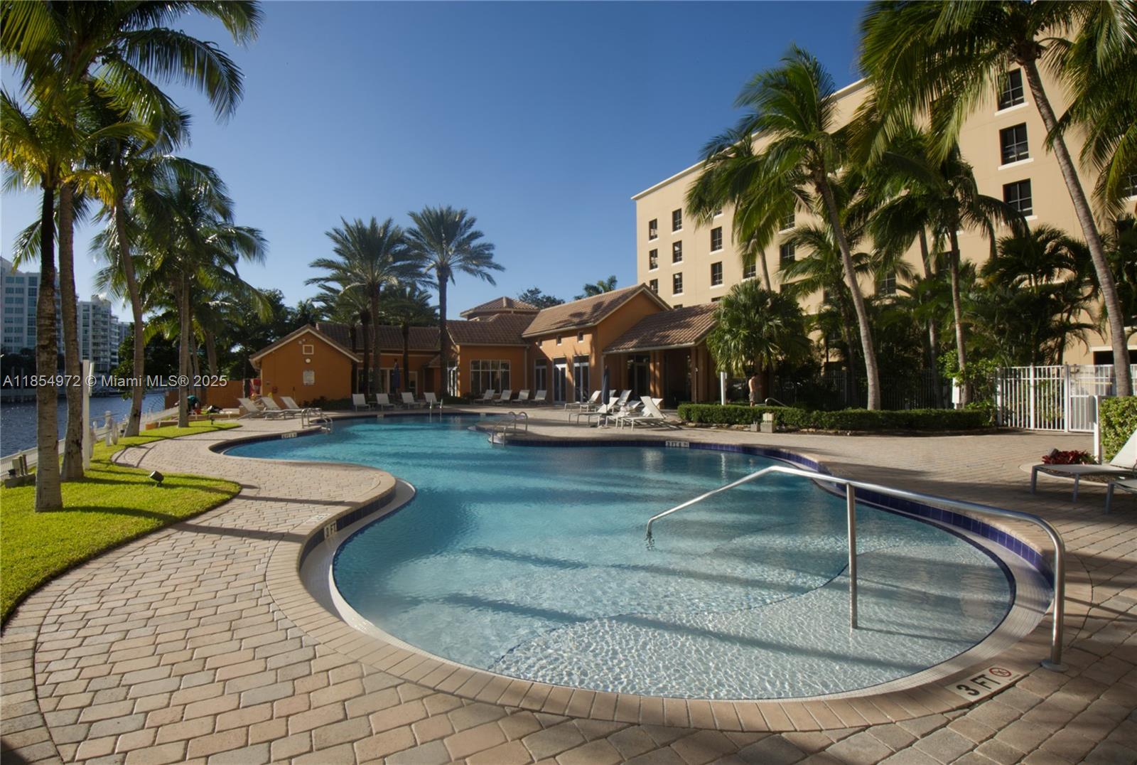 Photo of 3330 190th St  #1316, Aventura, Florida, 33180 - 