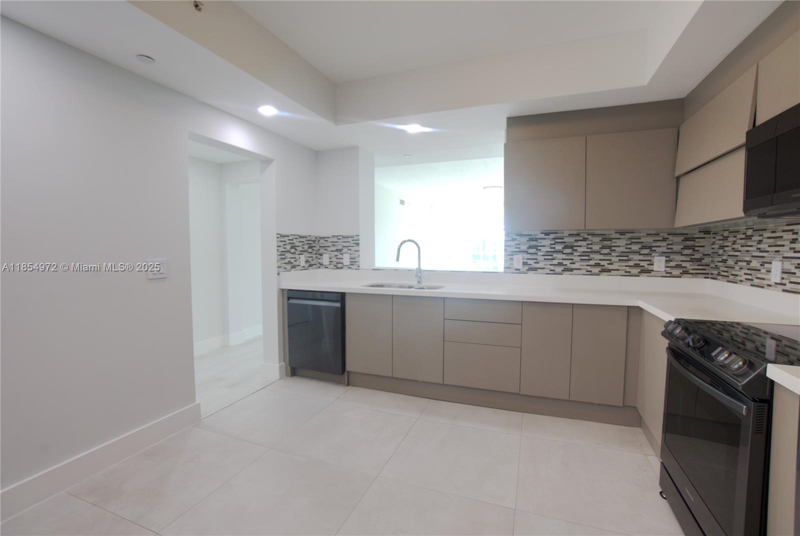 Photo of 3330 190th St #1316, Aventura, Florida, 33180 -
