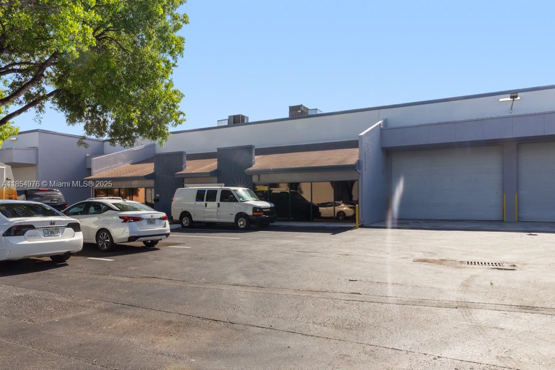 See details 7827 / sq. ft. $ 2025-08-22 0 Photo