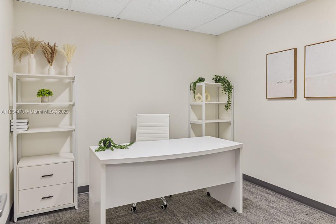 See details 7827 / sq. ft. $ 2025-08-22 0 Photo