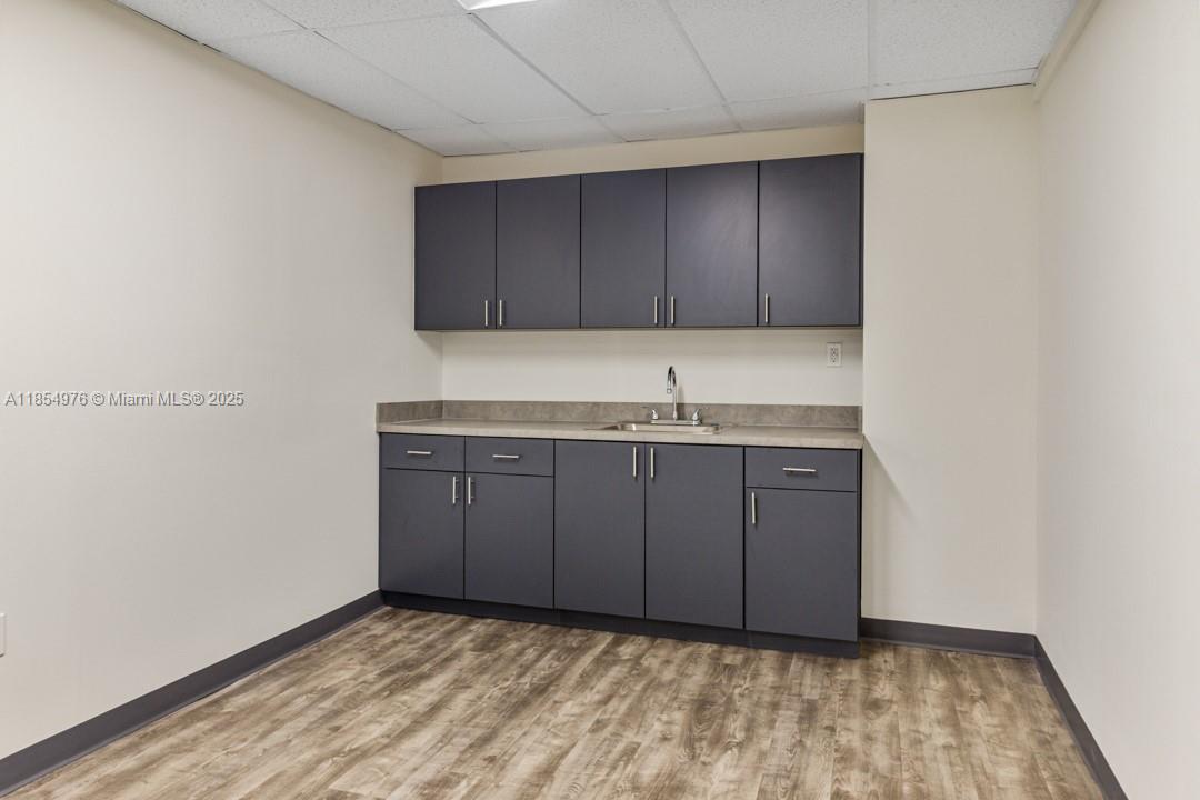 See details 7827 / sq. ft. $ 2025-08-22 0 Photo