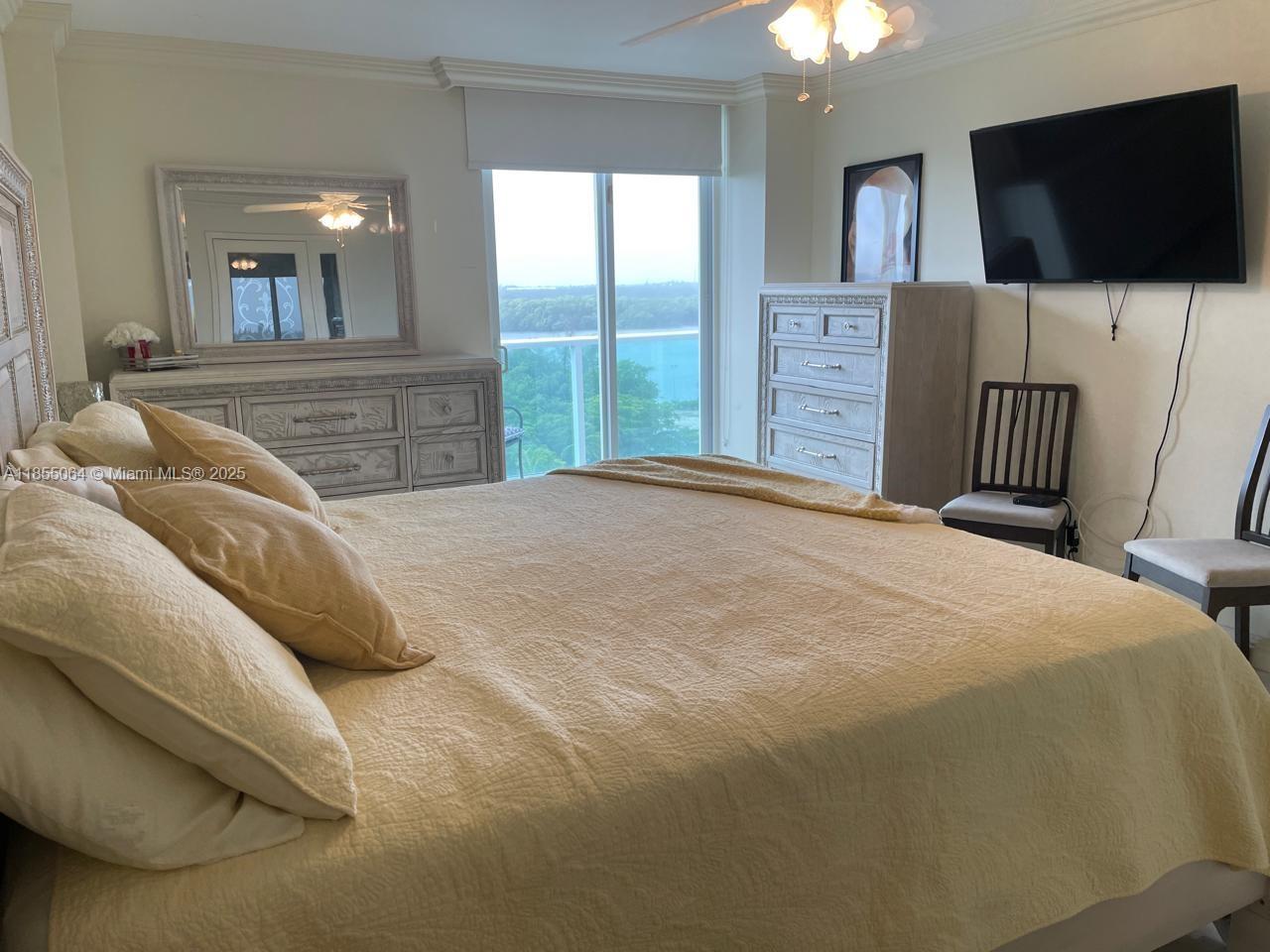 Ver detalles 917 2 / 2 1521 sq. ft. $ 2025-08-07 0 foto