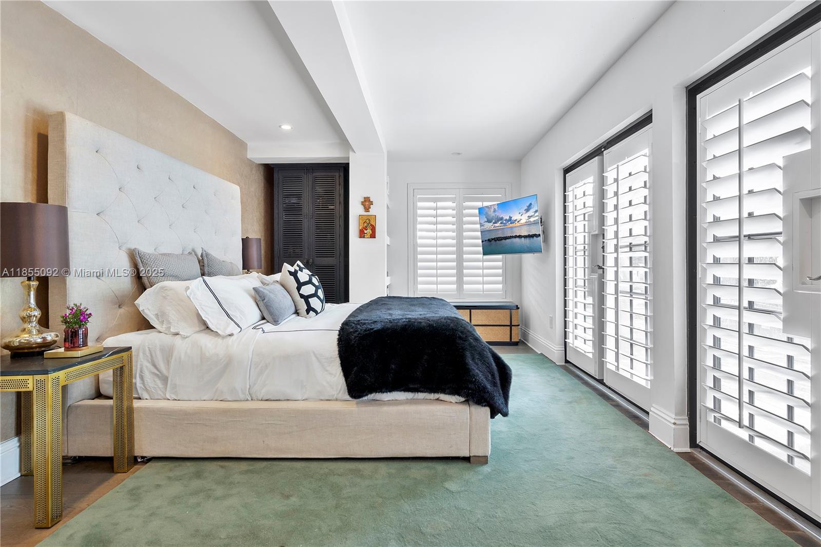 See details / sq. ft. $ 2025-08-08 0 Photo