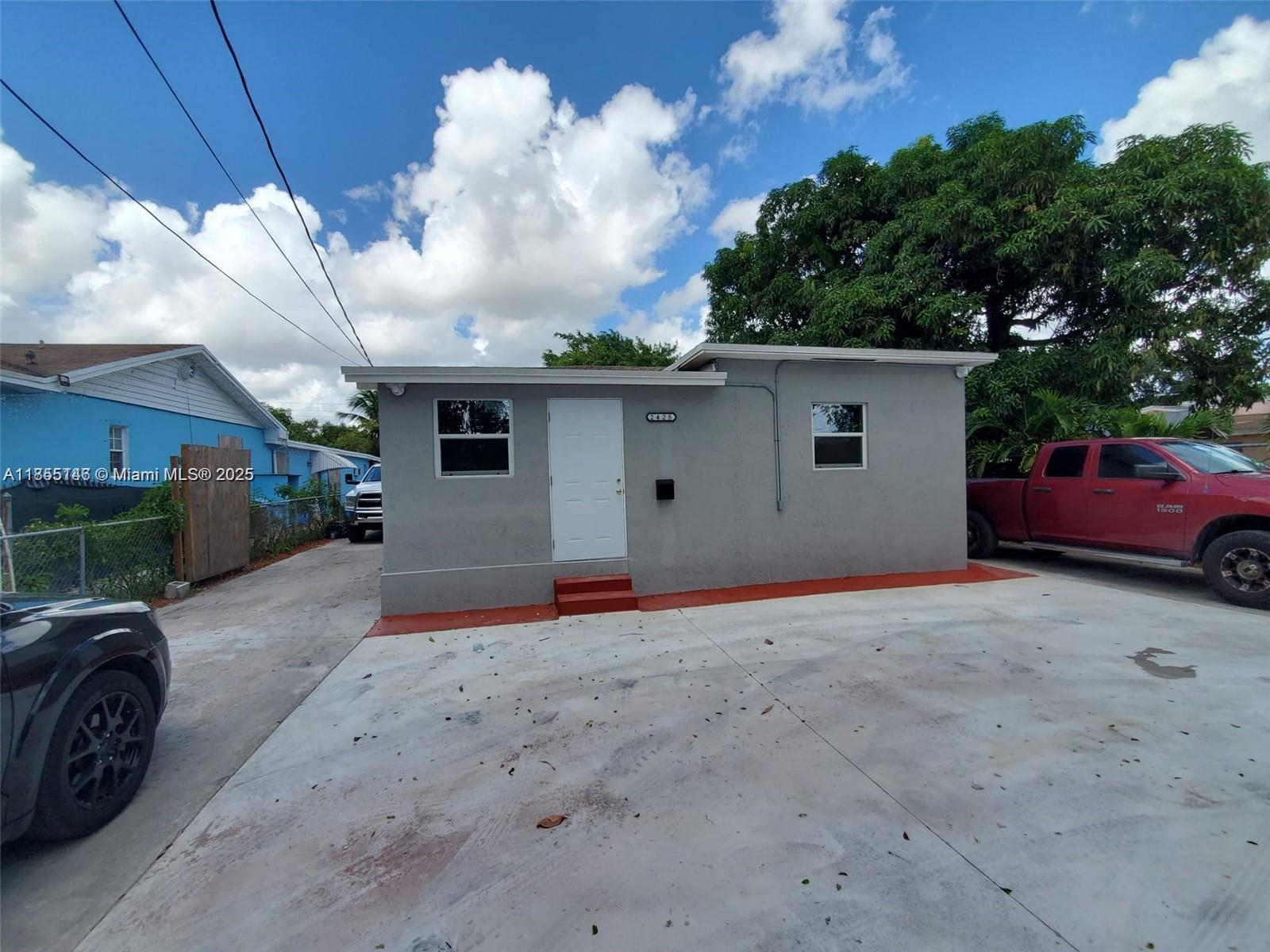 See details / 1512 sq. ft. $ 2025-08-08 0 Photo
