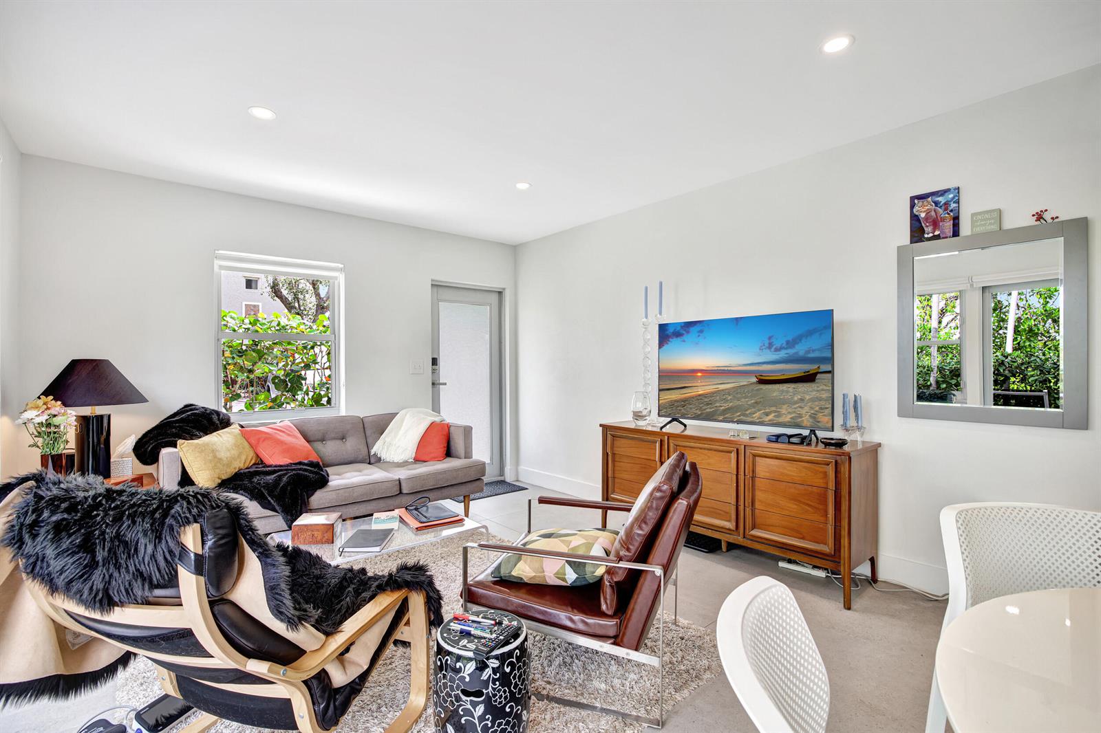   / 2 3789 sq. ft. $ 2026-06-15 0 foto