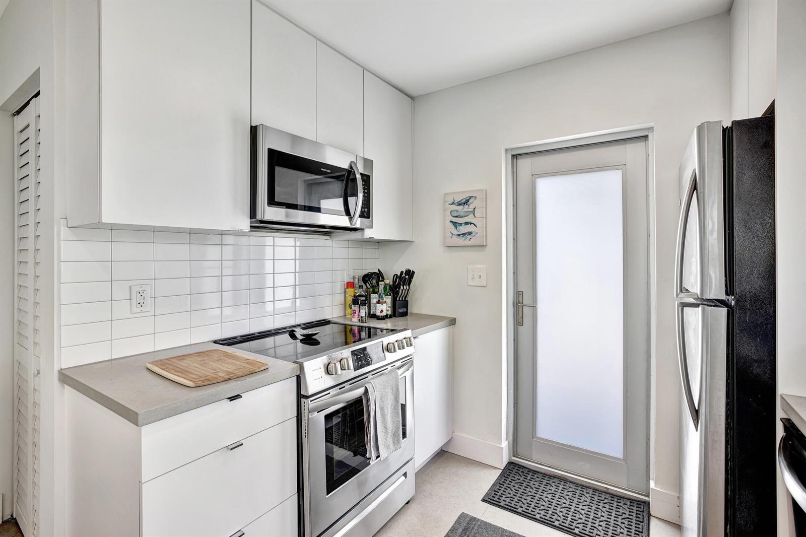   / 2 3789 sq. ft. $ 2026-06-15 0 foto