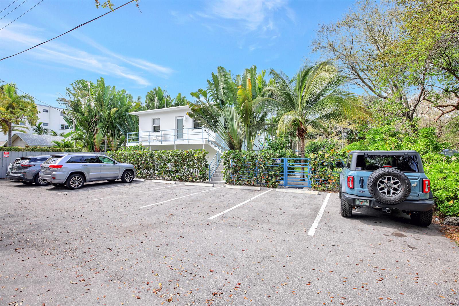   / 2 3789 sq. ft. $ 2026-06-15 0 foto