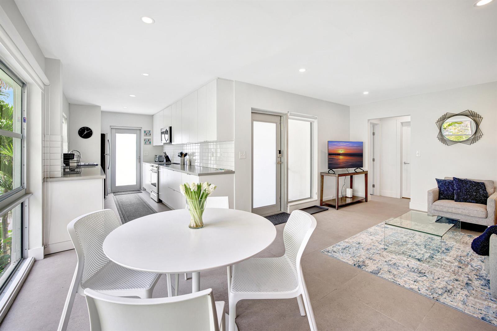   / 2 3789 sq. ft. $ 2026-06-15 0 foto