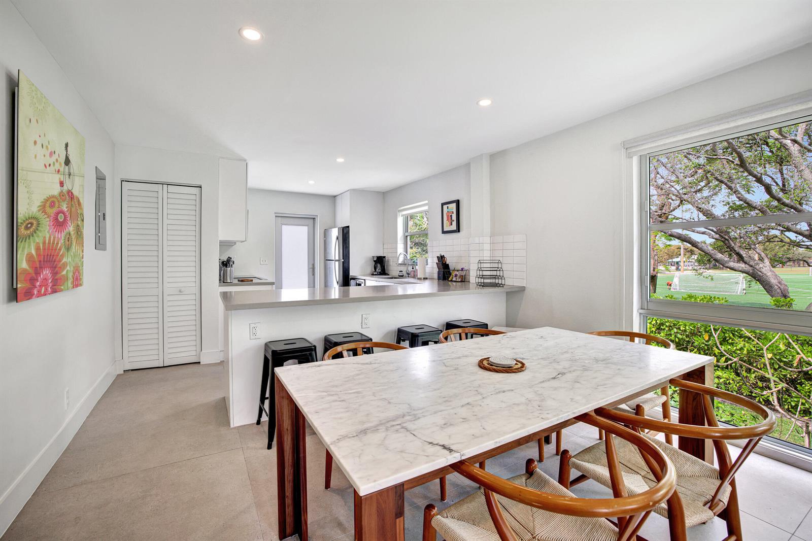   / 2 3789 sq. ft. $ 2026-06-15 0 foto