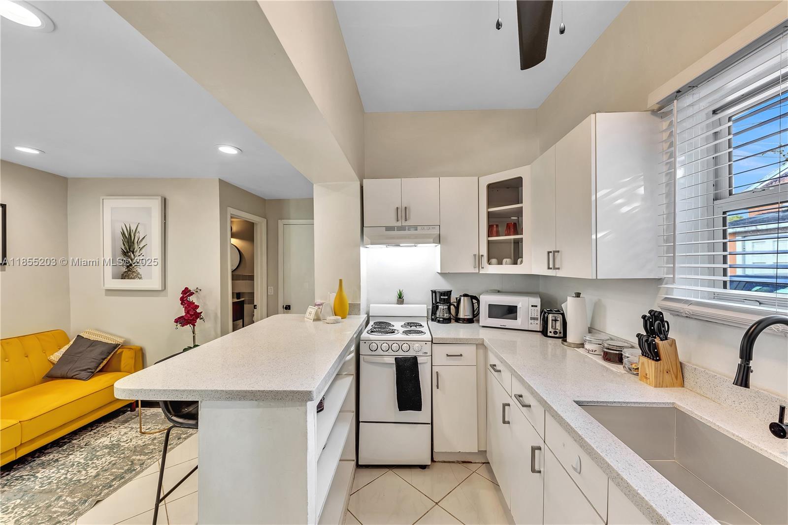 See details / 1021 sq. ft. $ 2025-08-08 0 Photo