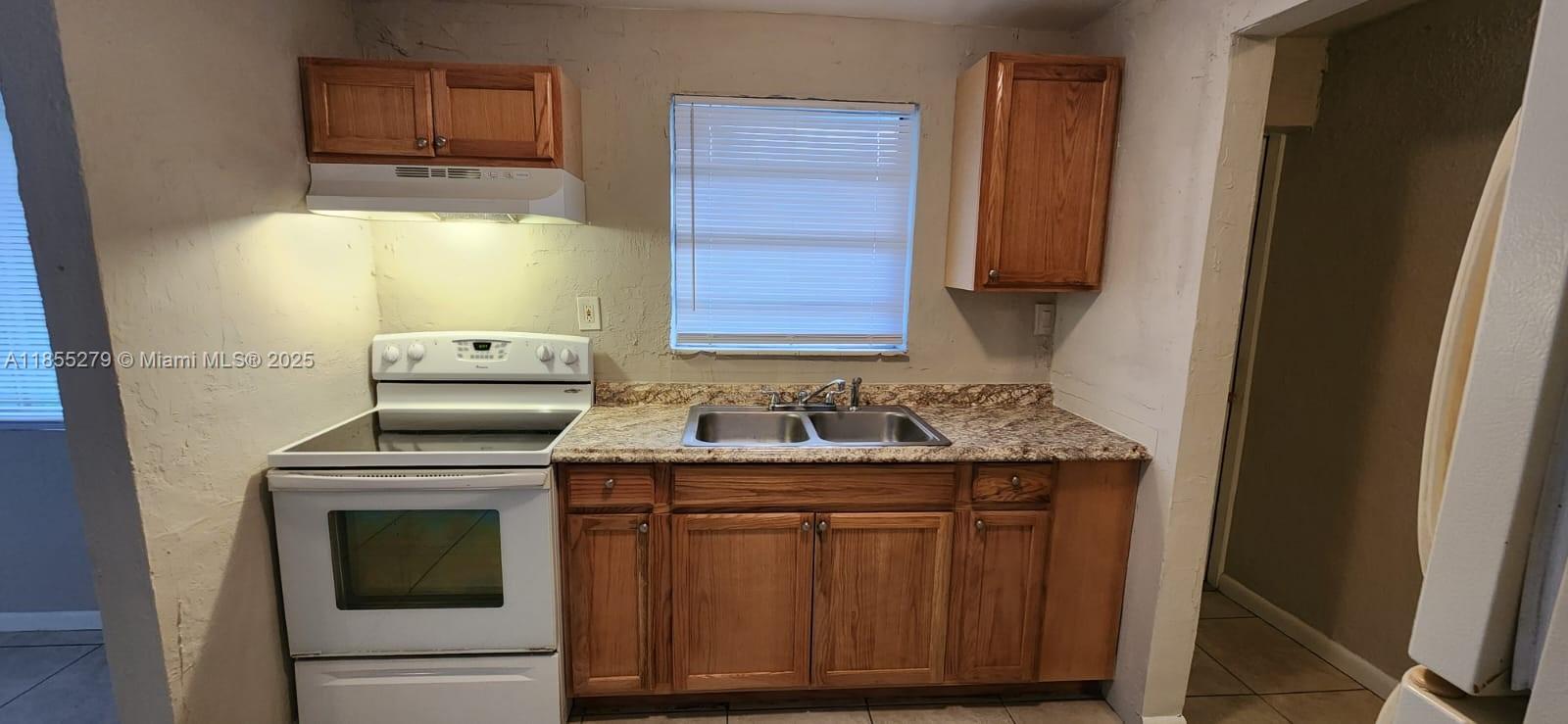 Ver detalles / sq. ft. $ 2025-08-08 0 foto