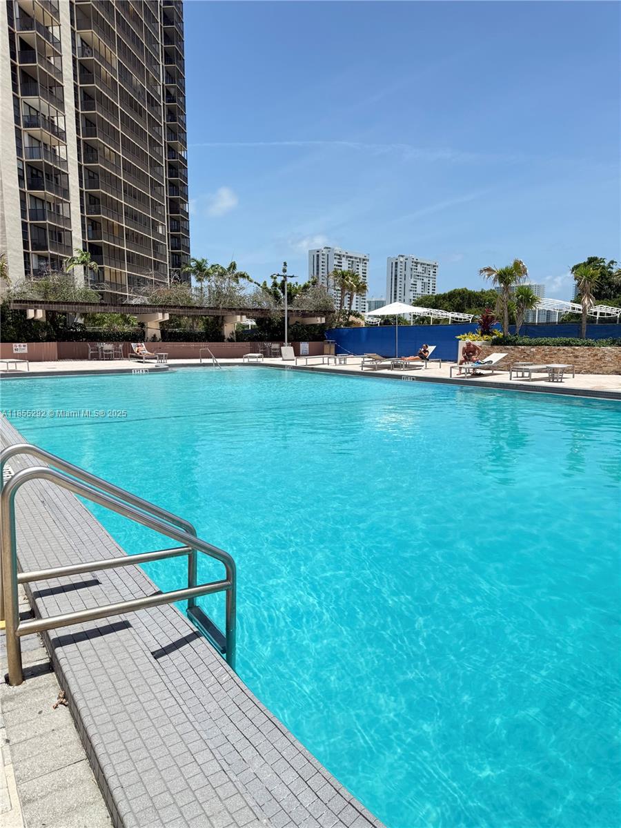 Photo of 20335 Country Club Dr  #608, Aventura, Florida, 33180 - 