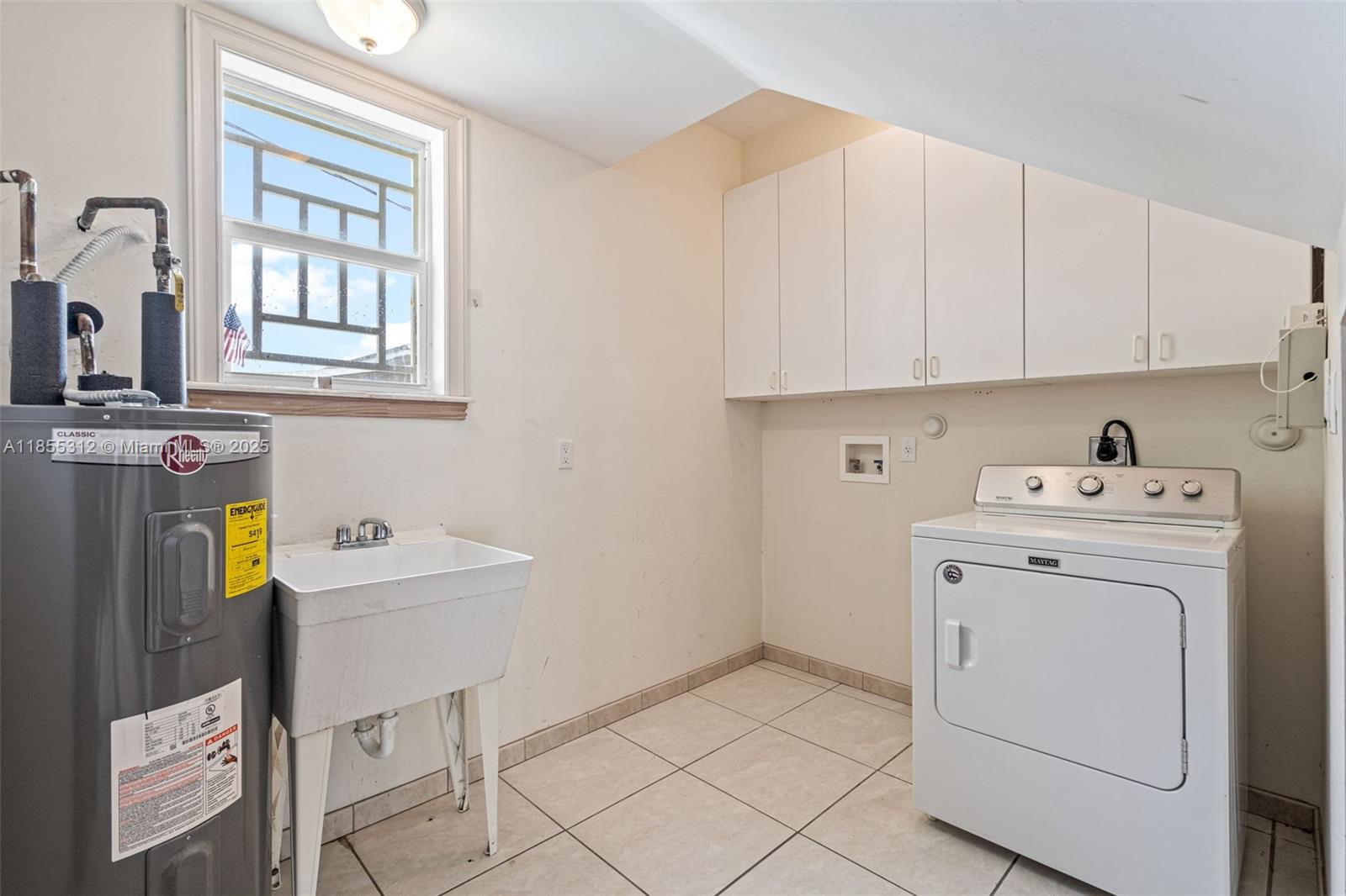 See details / 3630 sq. ft. $ 2025-08-08 0 Photo