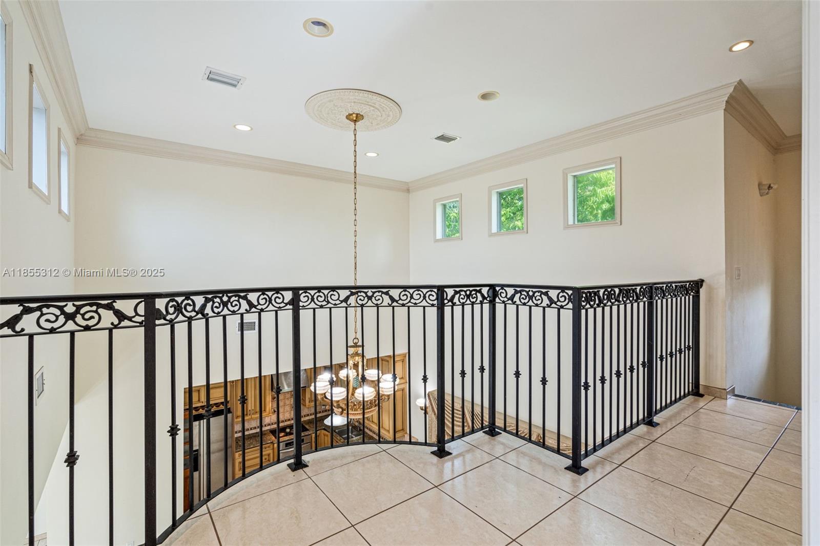 See details / 3630 sq. ft. $ 2025-08-08 0 Photo