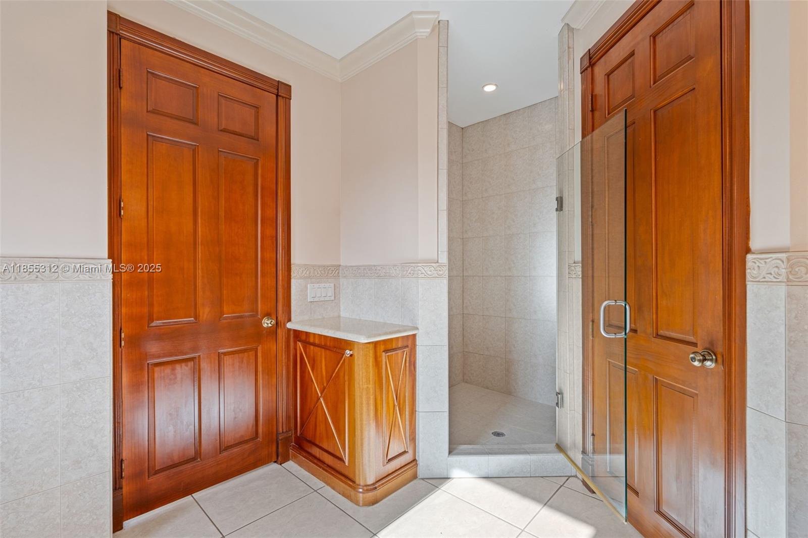 See details / 3630 sq. ft. $ 2025-08-08 0 Photo