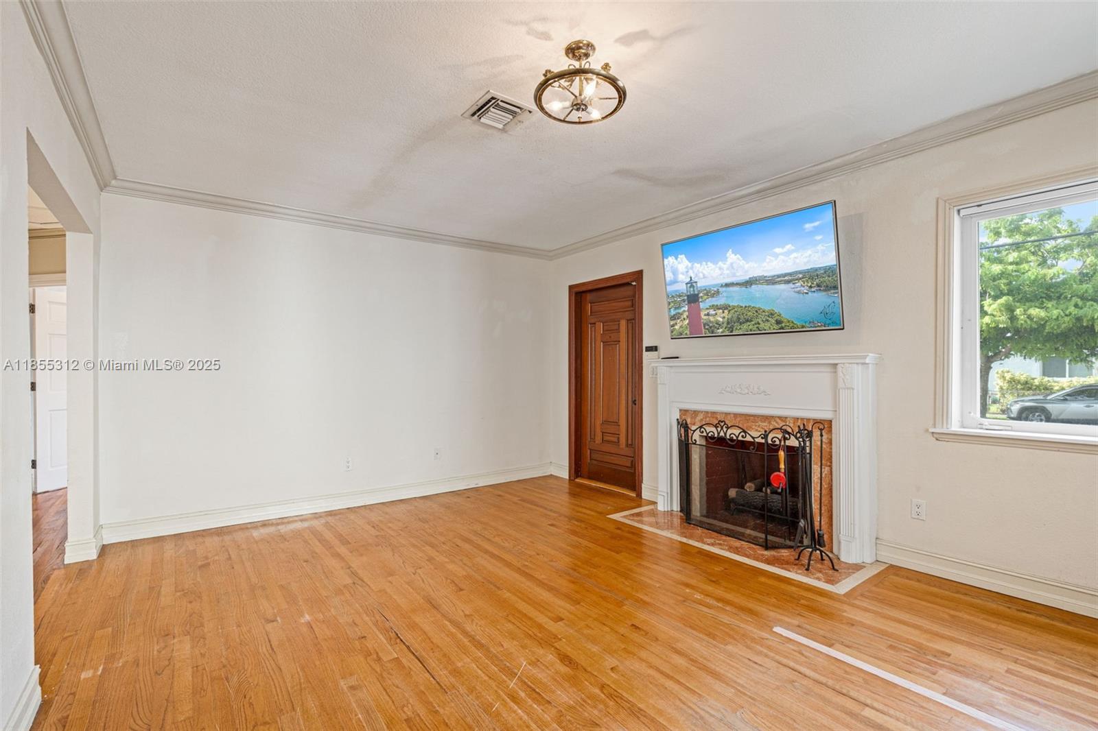 See details / 3630 sq. ft. $ 2025-08-08 0 Photo