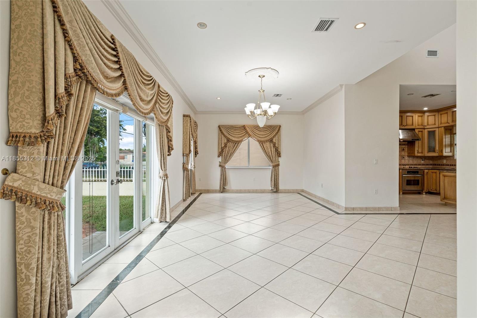 See details / 3630 sq. ft. $ 2025-08-08 0 Photo