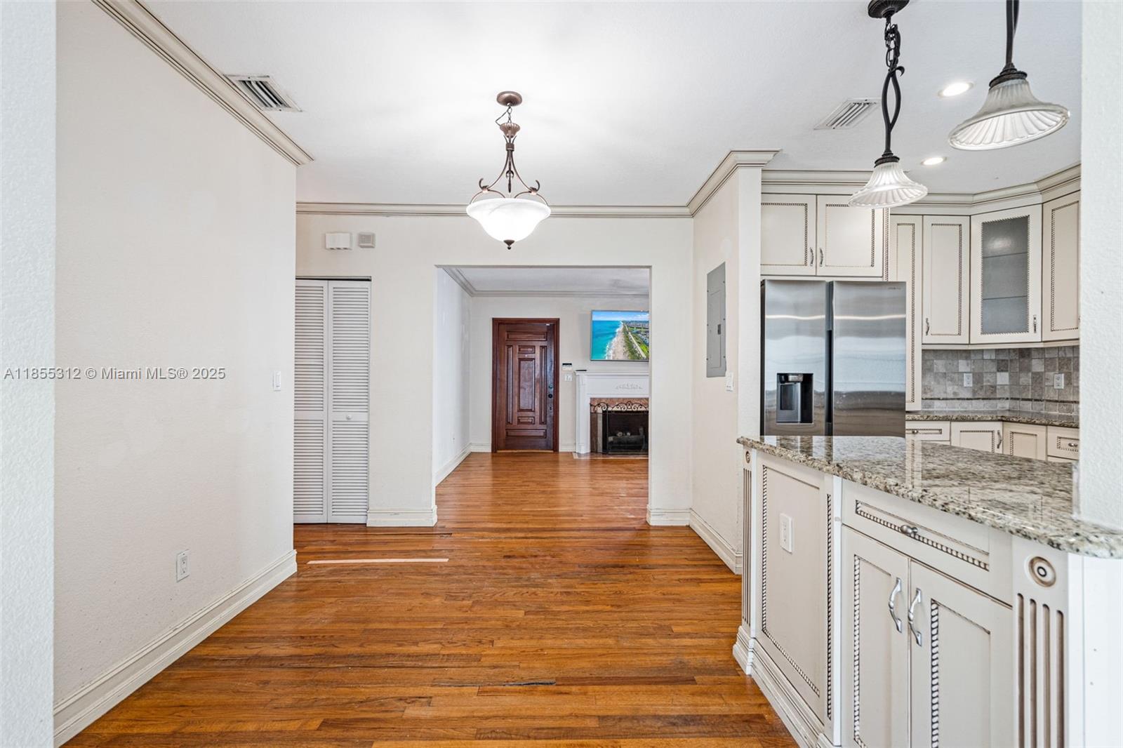 See details / 3630 sq. ft. $ 2025-08-08 0 Photo