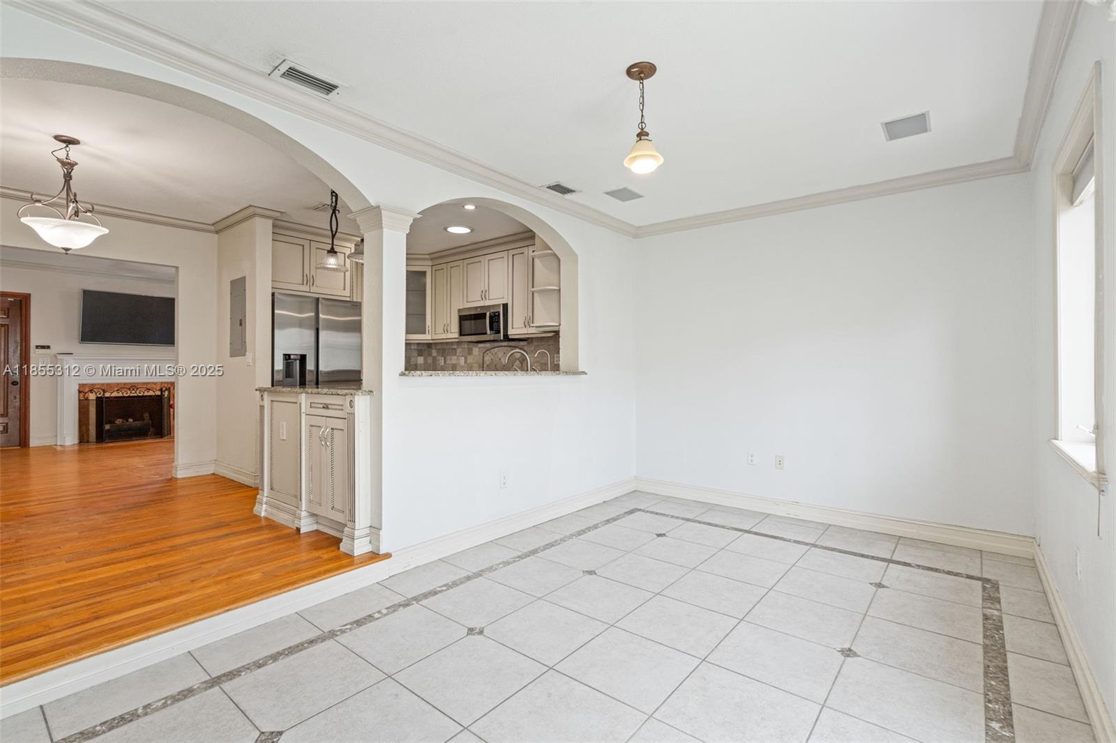 See details / 3630 sq. ft. $ 2025-08-08 0 Photo