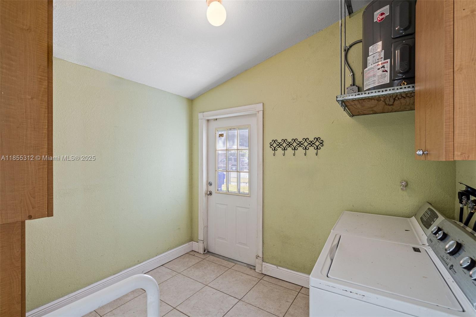 See details / 3630 sq. ft. $ 2025-08-08 0 Photo