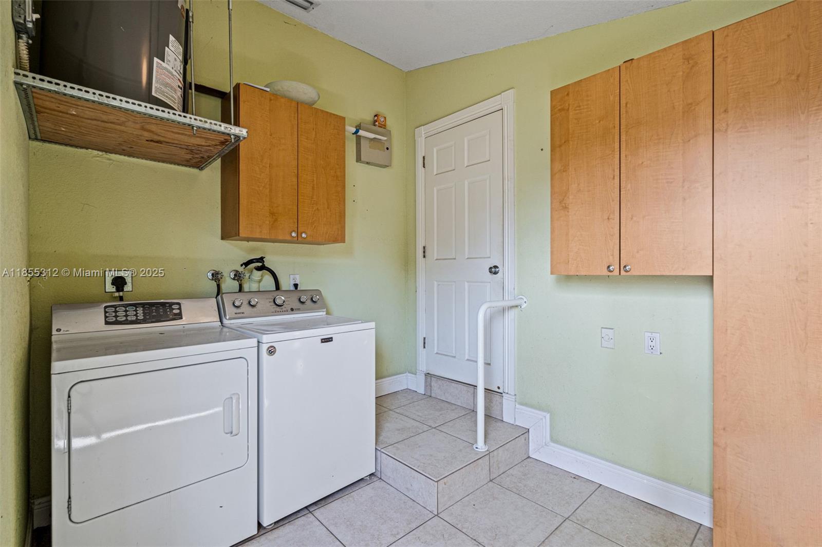 See details / 3630 sq. ft. $ 2025-08-08 0 Photo