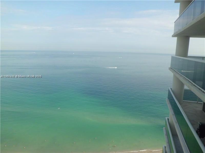 See details 3210 2 / 2 1782 sq. ft. $ 2025-08-08 0 Photo