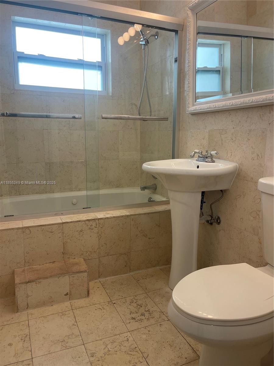 See details / 4306 sq. ft. $ 2025-08-08 0 Photo
