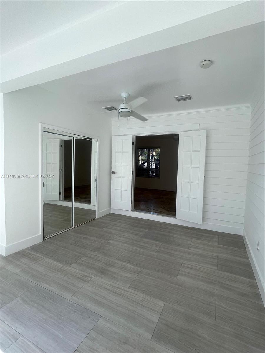 See details / 4306 sq. ft. $ 2025-08-08 0 Photo