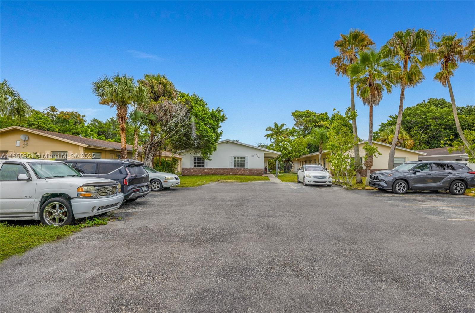   /  3047 sq. ft. $ 2025-08-08 0 Photo